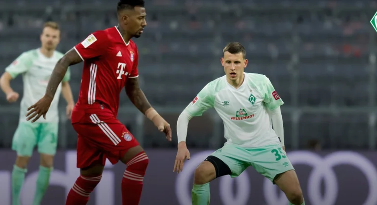 Rasica y amigos detienen a Bayern Munichu con un sorteo en Allianz Areena~