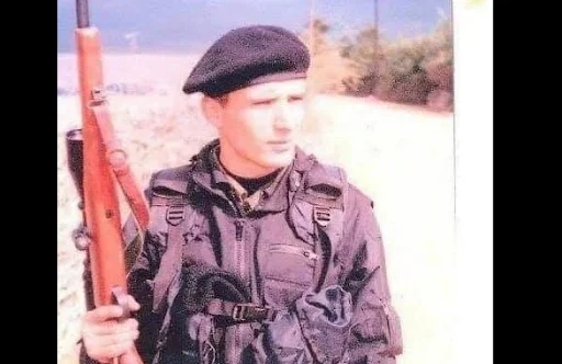 Die Mutter des Helden Jevat Demaku, Mutter von fünf UCK-Kriegern, stirbt