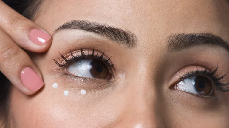You look tireder and older because of circles underneath your eyes? How to Eliminate Without Surgery