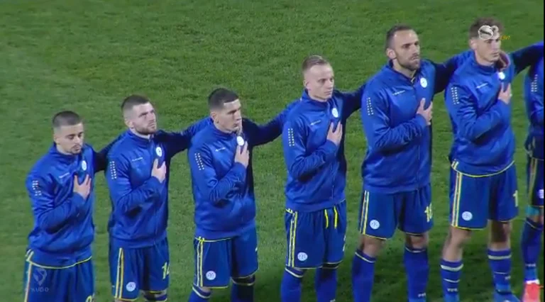 himnos de Kosovo en Kosovo