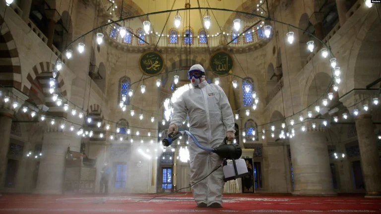 Turkey imposes new restrictions on pandemic