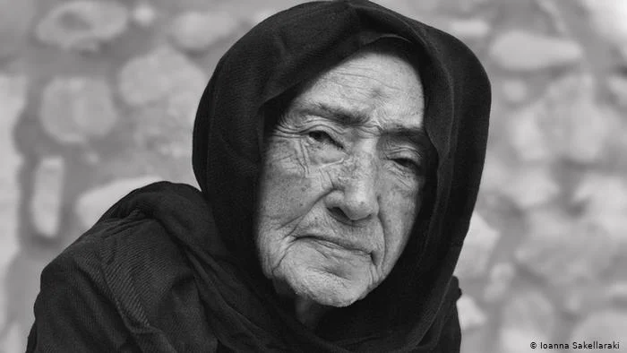 Donde las mujeres pagan a Grieve