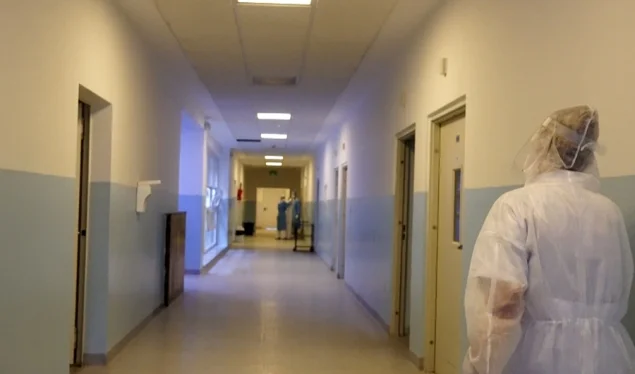 État hospitalier du coronavirus, trois dans un état grave