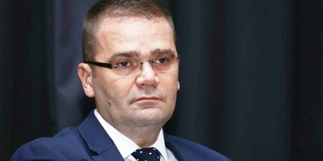 Governatore BQKU: L'economia dovrebbe ridurre il 7,2 per cento a causa della pandemia
