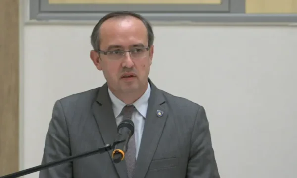 Premierminister Hoti auf dem Fall des Präsidenten: Für ein paar Tage beginnen wir Gespräche mit allen