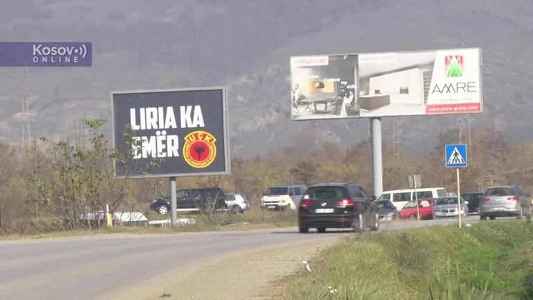 “La libertà ha un nome KLA” in Gracanica, Televisione statale serba: “Provocacje