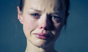 Wenn Sie oft weinen, lösen Sie diese fünf gesundheitlichen Probleme