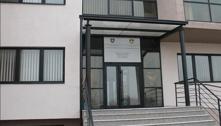 IKD shows what is the main reason for stalling judicial processes in Kosovo