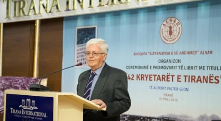 L'attore albanese Walter Johni cambia la vita da COVID a 66 anni