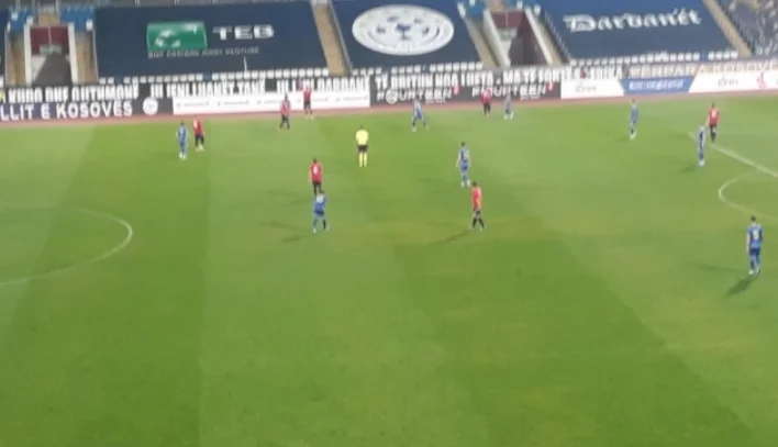 La segunda parte del partido de Kosovo comienza - Albania