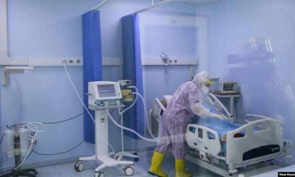 Kosovo hospitals filled: Over 700 patients are being treated for Individual-19.