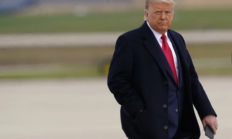Trump greift seinen Lieblingskanal Fox News auf.