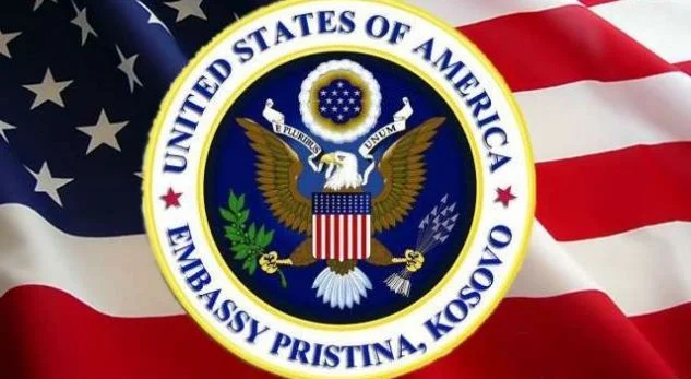 Ambasada amerikane e thotë prerë: Partitë politike ta respektojnë vendimin e Kushtetueses