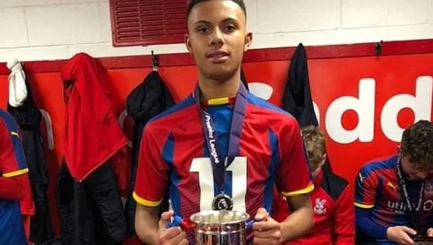This is the 15-year-old football player wanted by two European giants