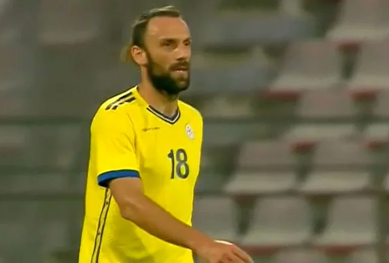 He's not having minutes at Lazio's, is Muriqi returning to Turkey? This is his manager.