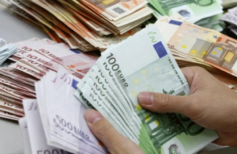 Rekord remitencash nga diaspora, vetëm nga janari dërguan mbi gjysmë miliard euro