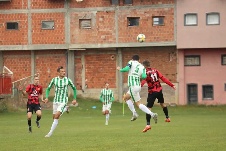 Fernikonil minaccia i giocatori di calcio: Trust That You Will Pay Costly
