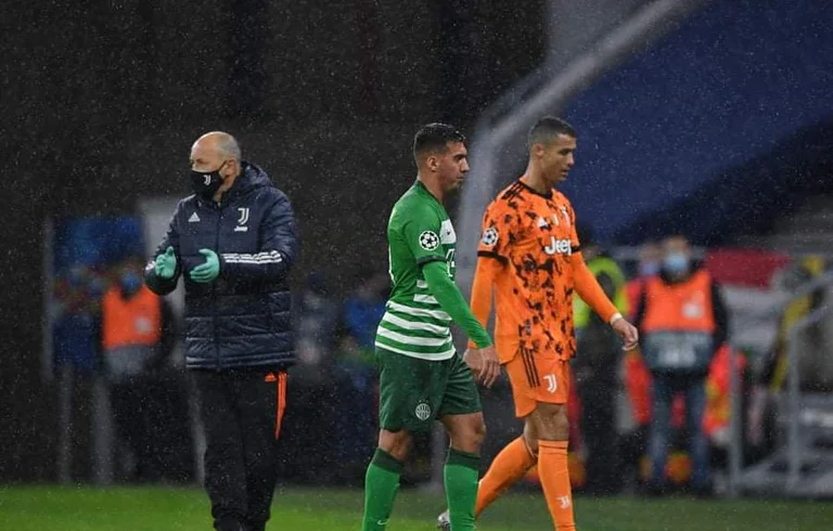 Du serveur au footballeur jouant contre CR7 en Champions