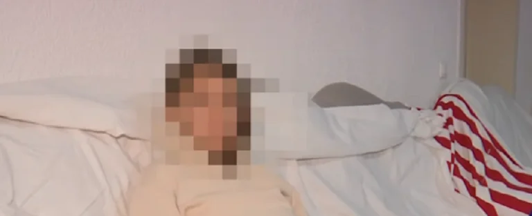 C'est bon. La fille malade mentale est exploitée sexuellement par certains, elle devient enceinte