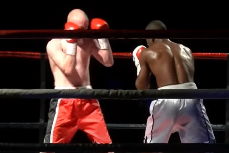 Florian Mark's tonight's opponent has been defeated by an ultra amateur rival in the last mass