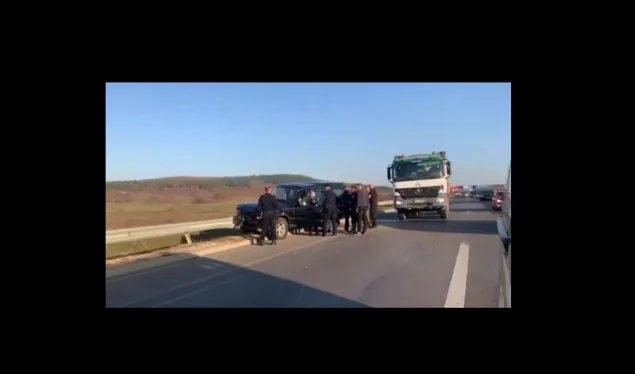 Self-accident in Pristina-Peje magistrate, long columns caused