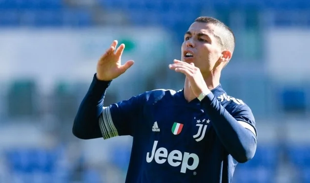 Ronaldo's words to Pirlo at the moment of replacement