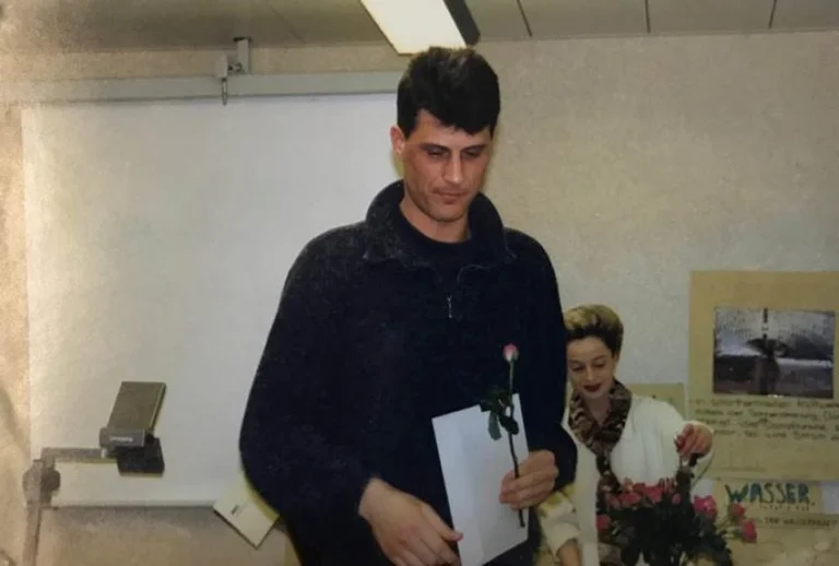 Photo rare de Hashim Thaci en Suisse après le lancement des masters à zurich