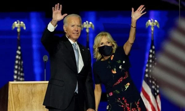 Le message spécial que la femme de Joe Biden a apporté à son discours de victoire dans sa robe
