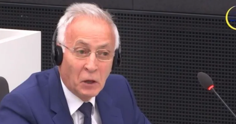 Jakup Krasniqi: Beleidigen Sie mich nicht Ich bin Albaner, Ich bin Katholik oder Muslim