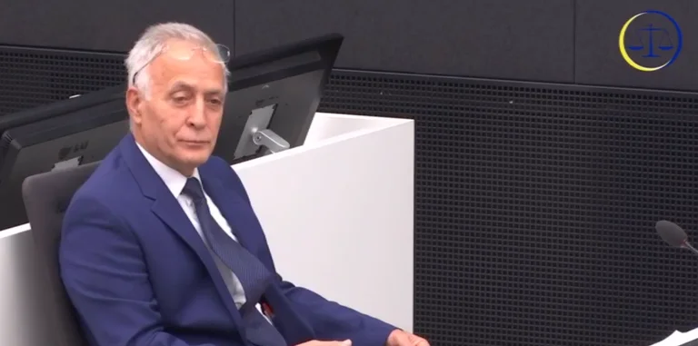 “Avez-vous compris l'élément” C'est ainsi que Jakup Krasniqi répond au juge
