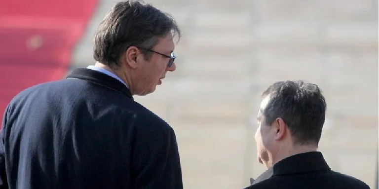 Polytologue bulgare : Aleksandar Vuciq d'Ivica Dacic à La Haye