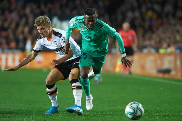 Valentin-Real Madrid, formations officielles