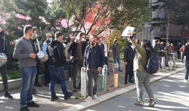 Gastronomers warn mass protest Monday