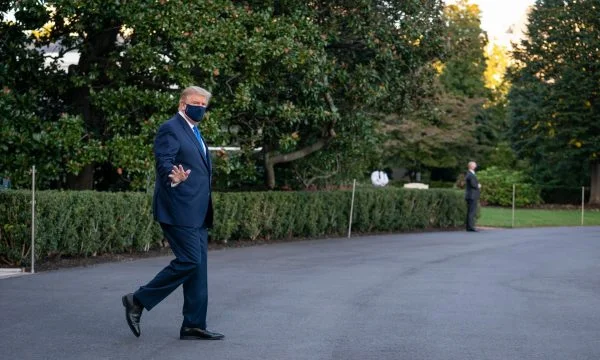 Trump nga spitali falënderon mbështetësit: Ata e duan vendin