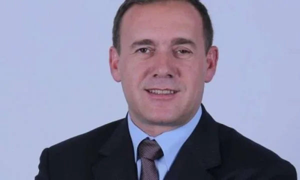 Citant “les catholiques” dans l'acte d'accusation contre Thaci: Berisha de LDK dit la tendance de la discrimination