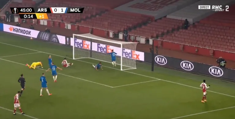 The Arsenal equates against Molde with the last breath in the first part, painful autism
