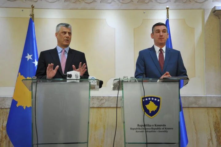 Tras cargos especiales, Thaci se dirige en breve a los medios de comunicación