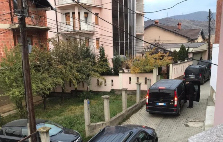 EULEX chez Jakup Krasniqi