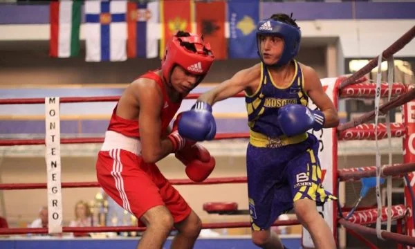 Kosovo représenté par trois boxeurs dans les jeunes Européens