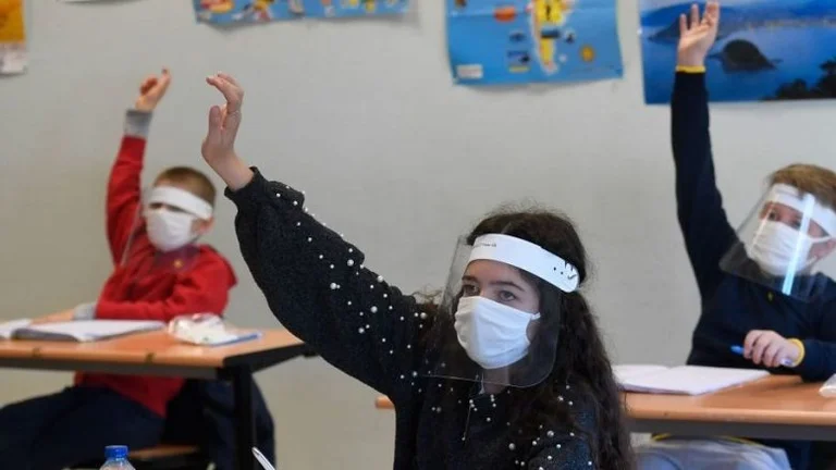 Coronavirus closes 11 schools in Pristina, teaching is kept in distance