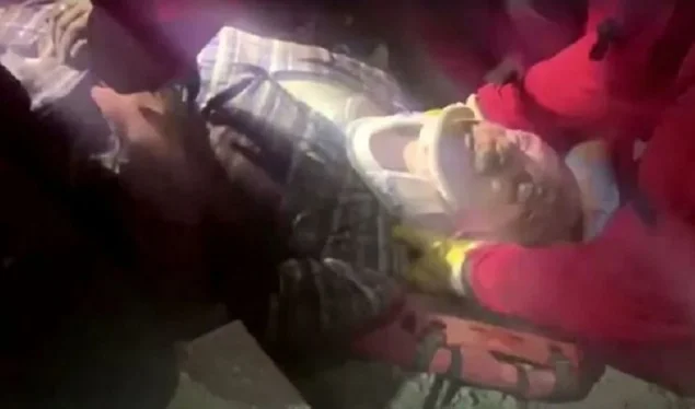 Turkey, 70-year-old taken alive after 34 hours under ruins