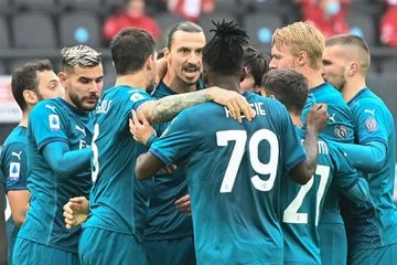 Ibrahimovic: Yo levanto la edad de este Milán, los chicos tienen hambre.