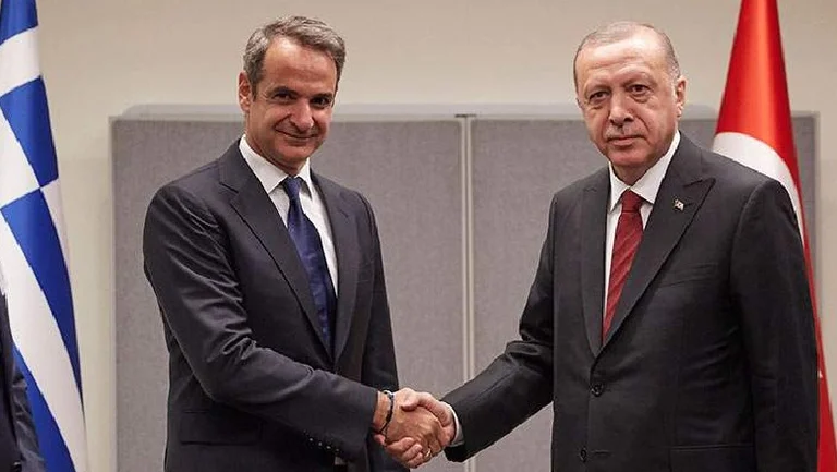 Catastrophe unit, la Turquie offre l'aide de la Grèce pour le tremblement de terre, se réconforter