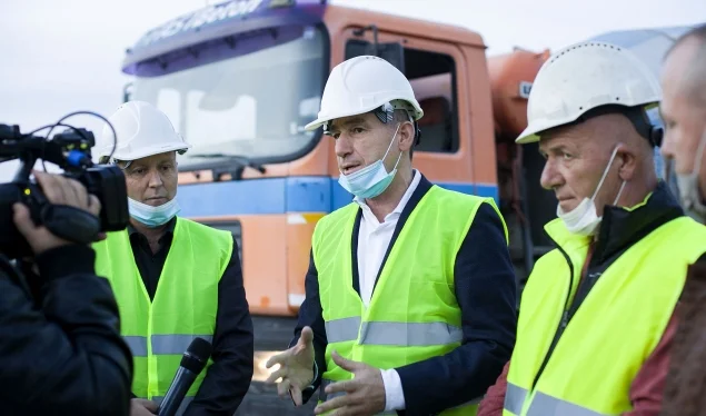 Wessel in Kacanik besucht Investoren Fabrik aus Diaspora, die 150 Bürger beschäftigen wird