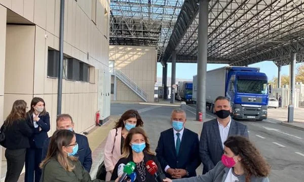 Vice-président du parti d'Albin Kurti à Merdare: plainte Facebook contre la Serbie