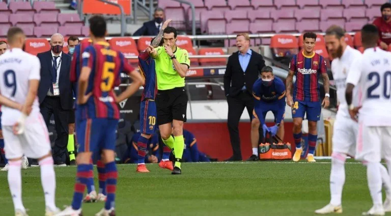 Grabado de audio publicado: WAR dijo al juez en El Classico que no era una pena, pero él lo devolvió.