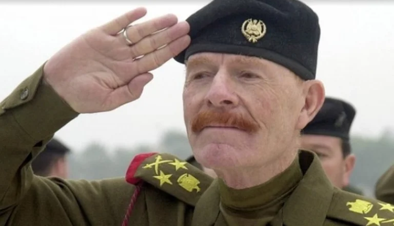 The number two of Saddam Hussein's regime died, U.S.A., offered 10 million for his head.