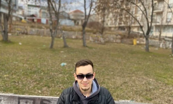 Murder of 19-year-old knife, yet No Arrested