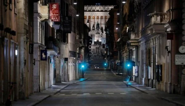 Over $19,000 infected in 24 hours begins deadlock in some regions of Italy
