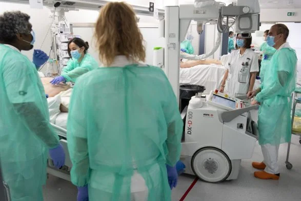 In the event of influx, Switzerland will not accept patients over 85 years of age in hospitals
